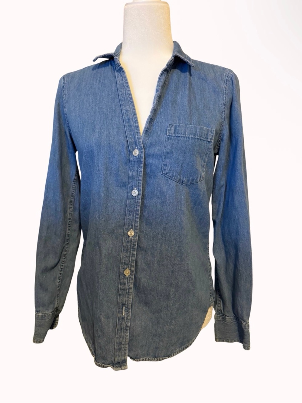 GAP Women’s Denim Button-Down Shirt - Blue